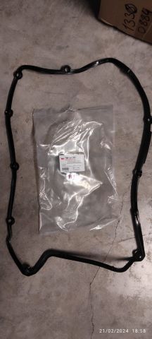 Ust Kapak Contası Lastık Vw Touareg Porsche 3.0 A 022103483E